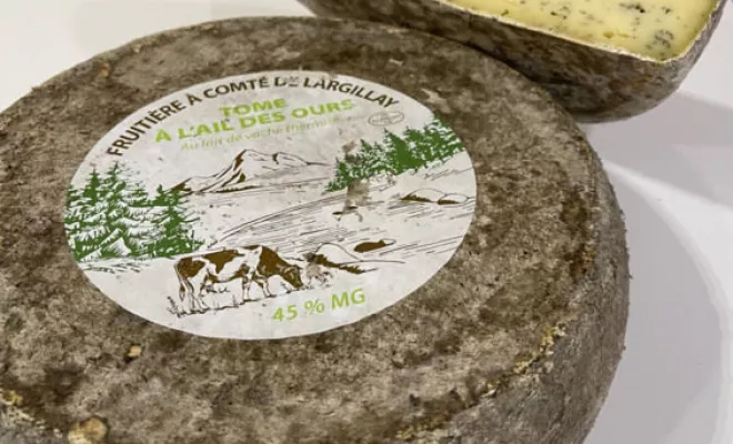 Vente de fromages jurassiens à raclette à Lille, Rhône-Alpes, Fruitière à Comté de Largillay