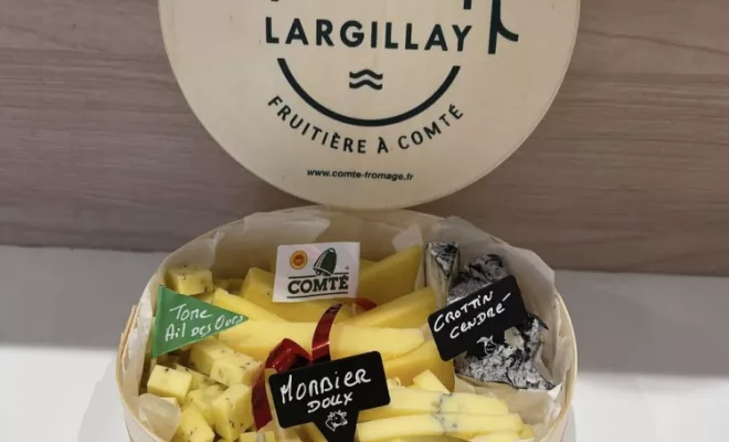 Vente de fromages et charcuteries, Rhône-Alpes, Fruitière à Comté de Largillay